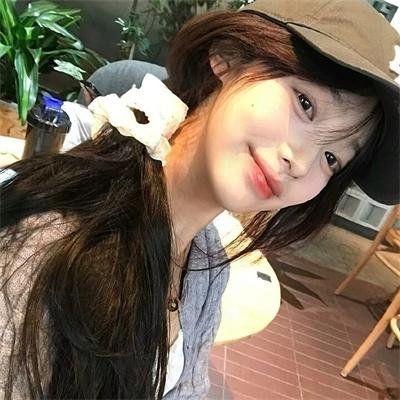带着魔术盒的男人
